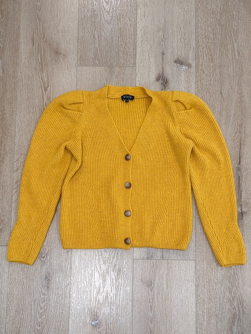 1.State Ribbed Knit Puffed Sleeve Cardigan Dark Amber Small